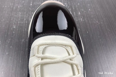 11 685 Air Jordan “Neapolitan” AR0715-101 Practical WMNS 0630